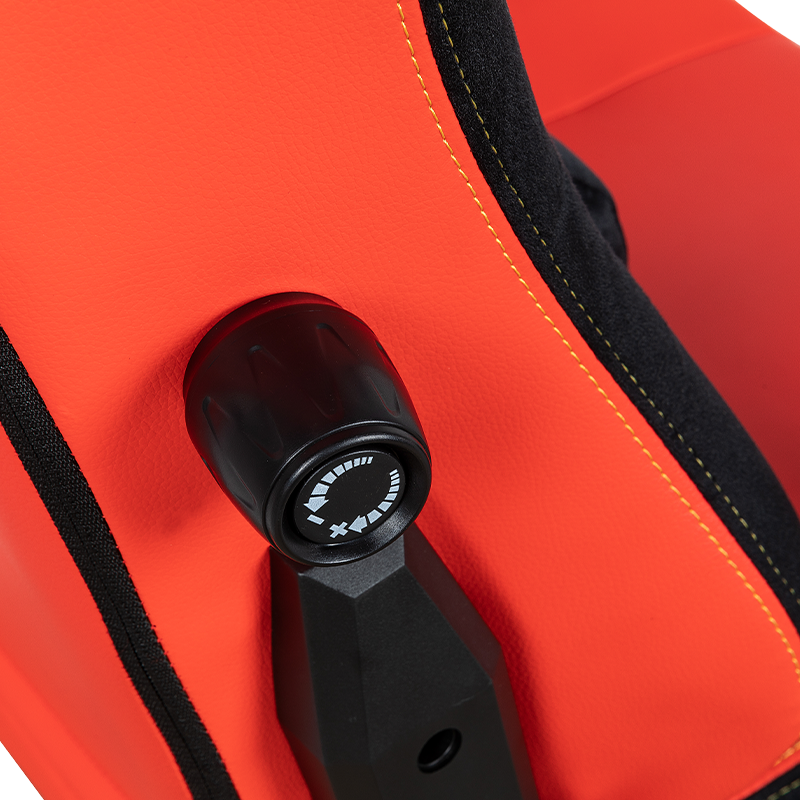 RXGAMER RX-2063 Игровое кресло Red Glare с 4D подлокотником и регулировкой поясничного отдела